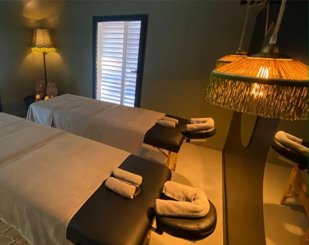 Private Room & Spa Avec Jacuzzi Privatif Lorgues 0*,  France